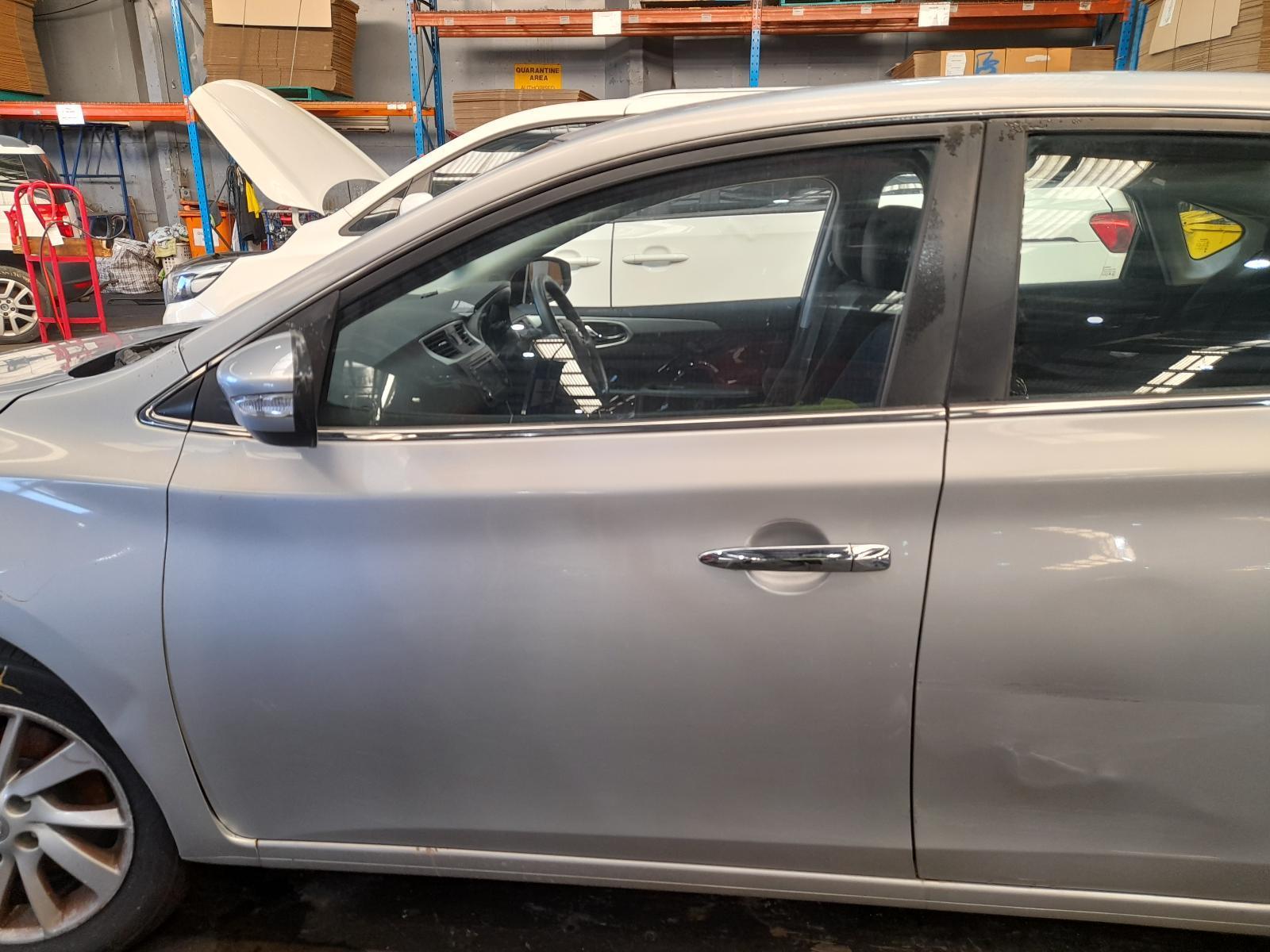 View Auto part Left Front Door Nissan Pulsar 2016