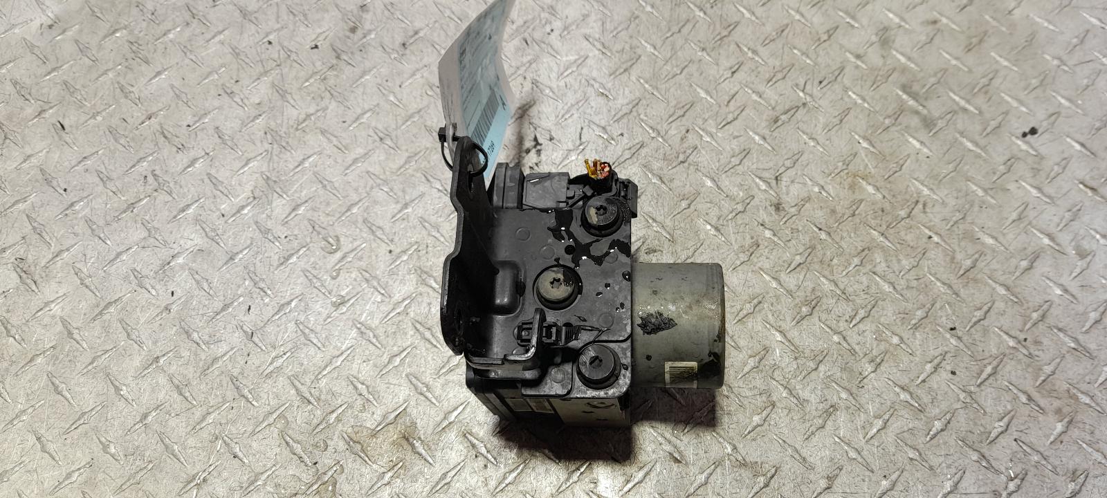 View Auto part Abs Pump/Modulator Hyundai Elantra 2014