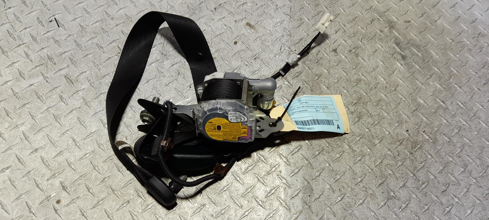 View Auto part Seatbelt/Stalk Toyota 86 2015