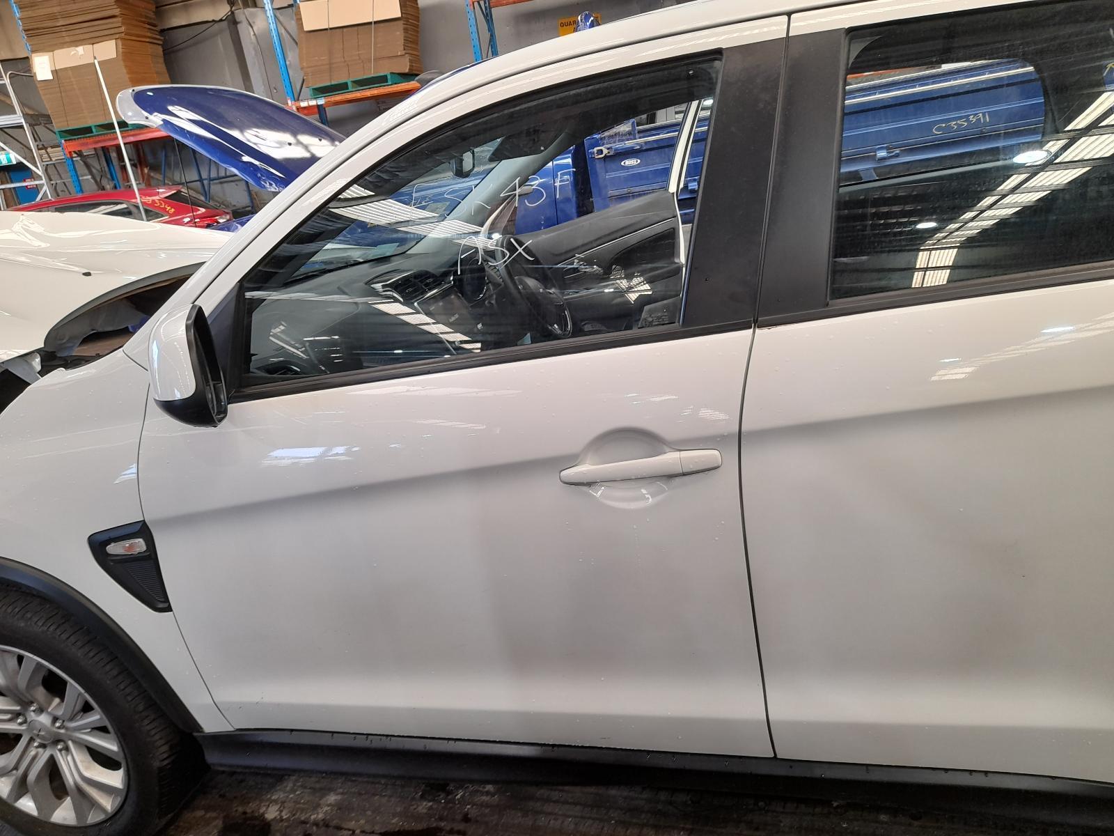 View Auto part Left Front Door Window Mitsubishi Asx 2020