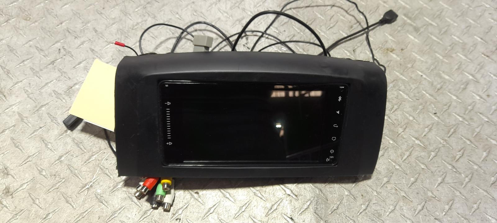 View Auto part Radio/Cd/Dvd/Sat/Tv Nissan Pulsar 2015
