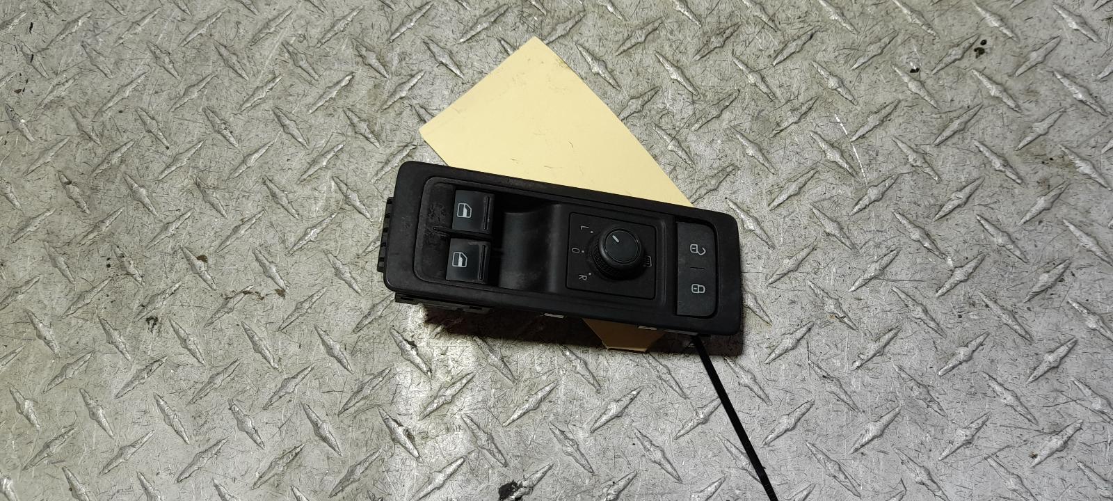 View Auto part Pwr Dr Wind Switch Volkswagen Transporter 2015