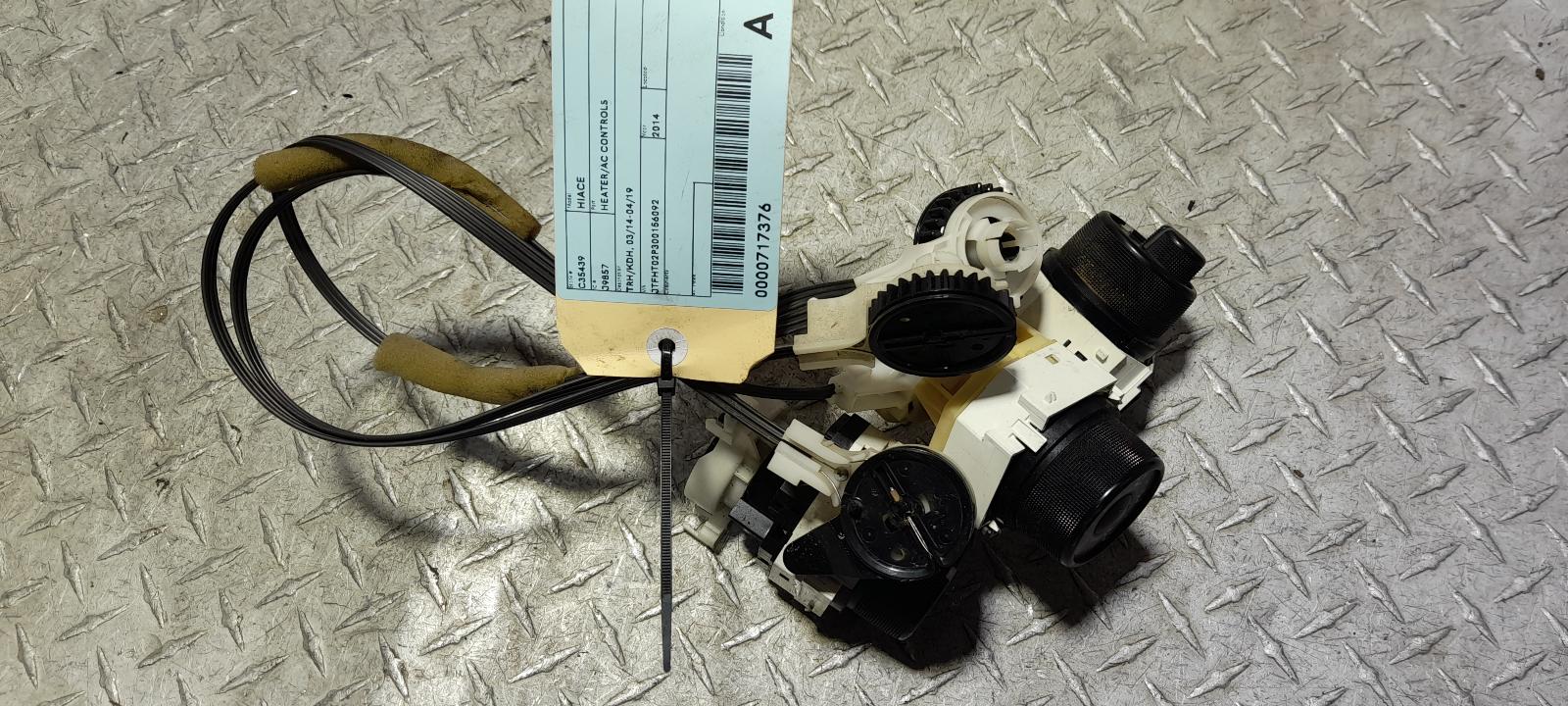 View Auto part Heater/Ac Controls Toyota Hiace 2014