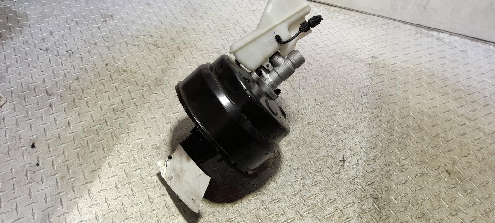 View Auto part Brake Booster Hyundai Sonata 2016