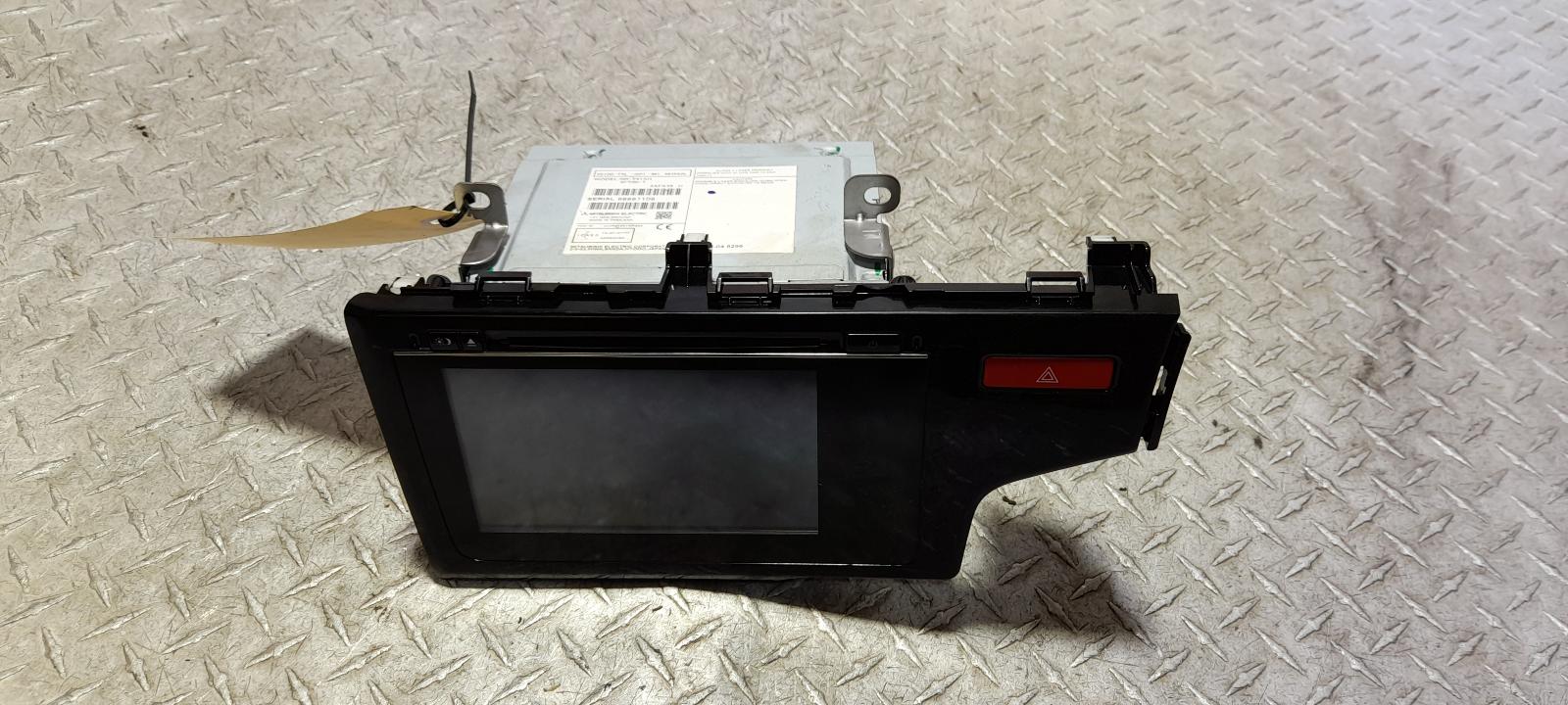 View Auto part Radio/Cd/Dvd/Sat/Tv Honda Jazz 2016