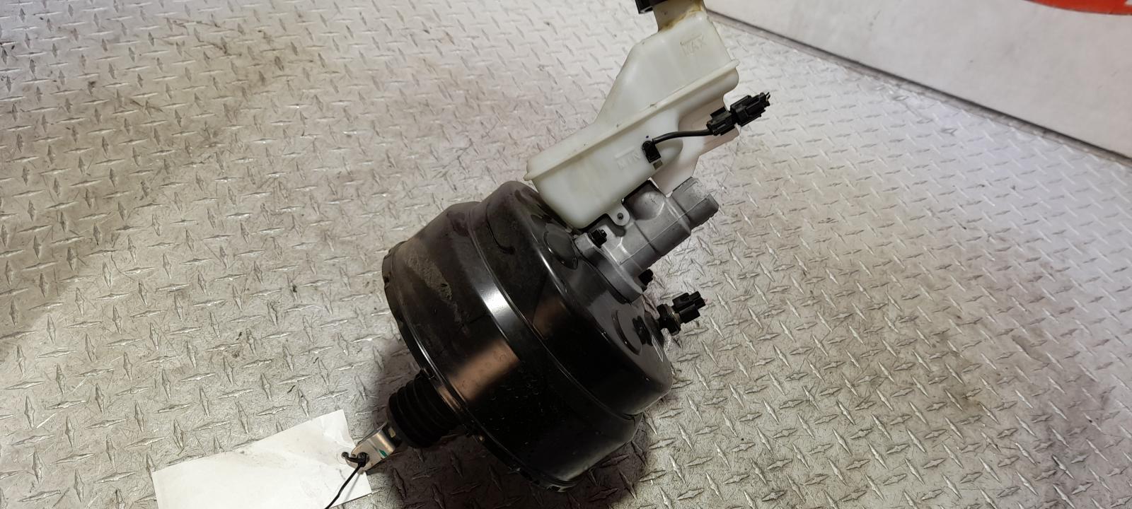 View Auto part Brake Booster Hyundai Sonata 2016