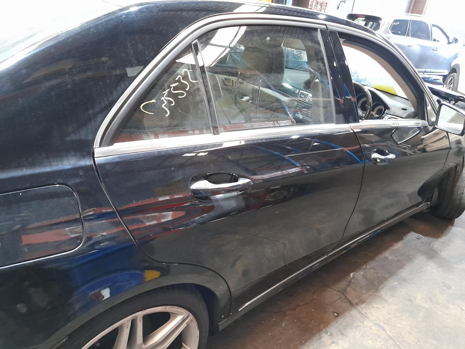 View Auto part Right Rear Door Sliding Mercedes E Class 2014