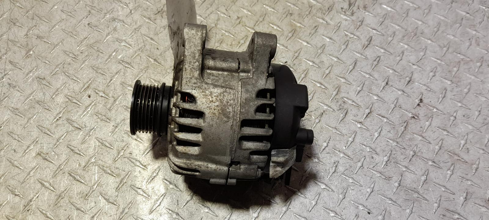 View Auto part Alternator Ford Kuga 2013