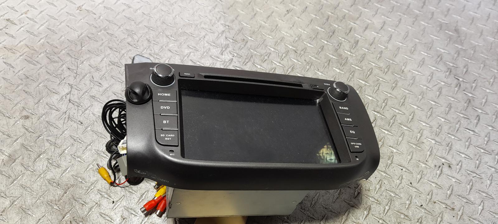 View Auto part Radio/Cd/Dvd/Sat/Tv Nissan Pulsar 2013