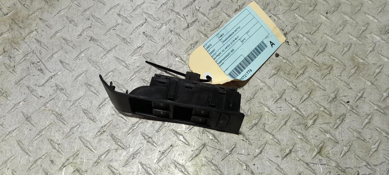View Auto part Pwr Dr Wind Switch Skoda Fabia 2015