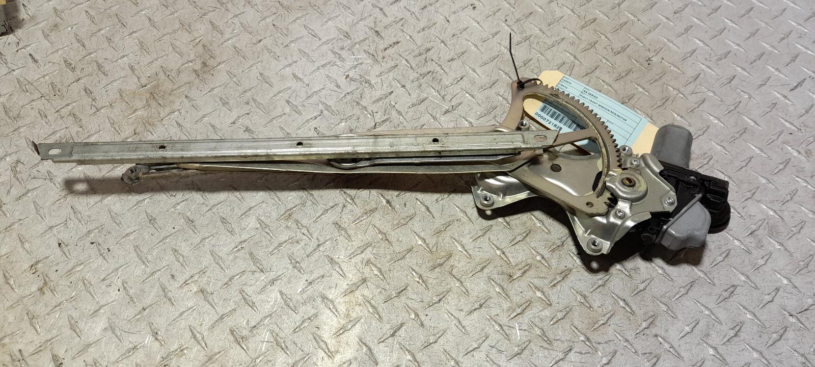 View Auto part Right Front Window Reg/Motor Lexus Rx Series 2013