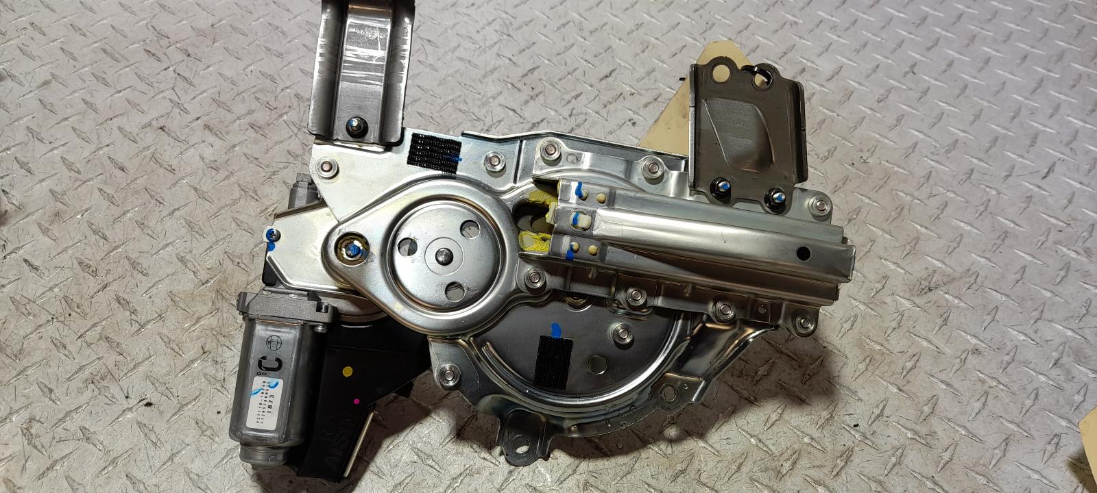 View Auto part Tailgate Regulator Lexus Rx Series 2013
