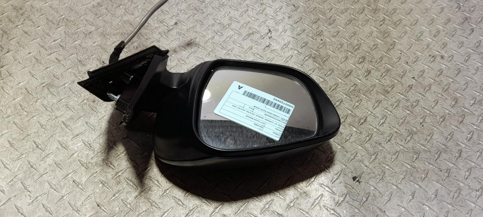 View Auto part Left Door Mirror Nissan Navara 2018