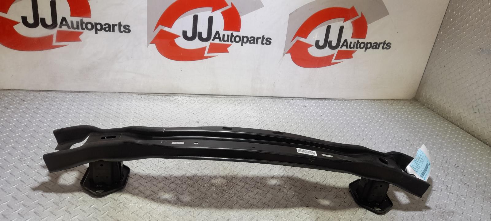 View Auto part R/Bar Bracket/Reinfo Bmw 4 Series 2013