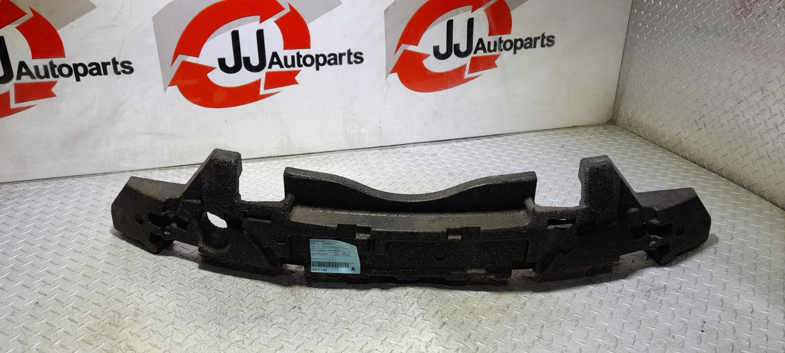 View Auto part F/Bar Reinforc/Brack Hyundai Veloster 2014