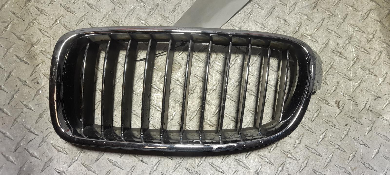 View Auto part Grille Bmw 3 Series 2016