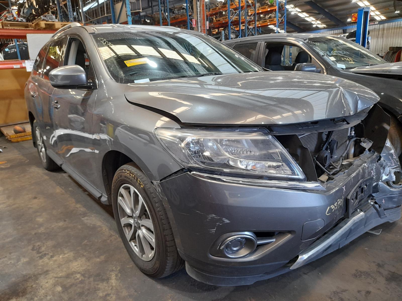 View Auto part Trans/Gearbox Nissan Pathfinder 2015