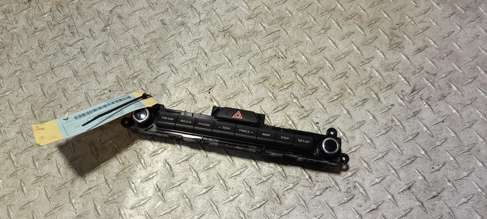 View Auto part Radio/Cd/Dvd/Sat/Tv Kia Sportage 2016