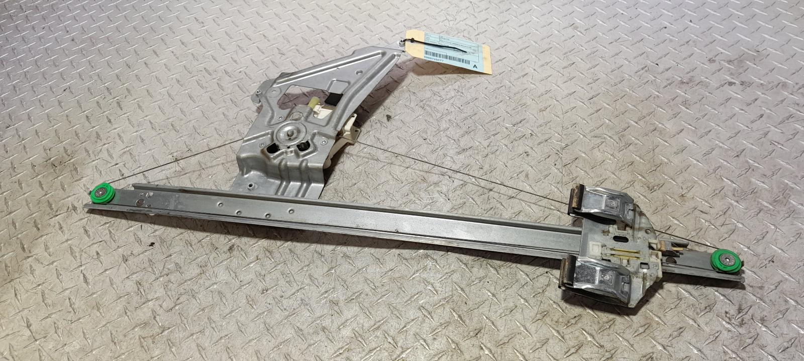 View Auto part Right Front Window Reg/Motor Mercedes Sprinter 2013