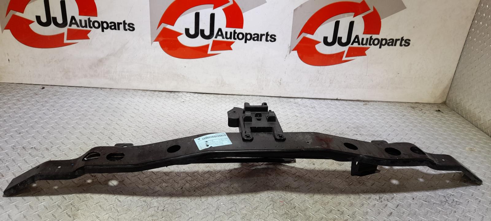 View Auto part F/Bar Reinforc/Brack Jeep Grandcherokee 2015