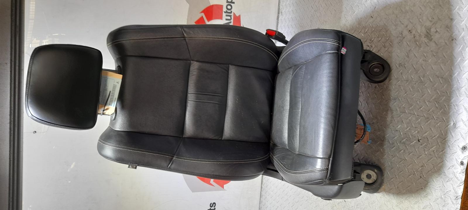 View Auto part Front Seat Jeep Grandcherokee 2014