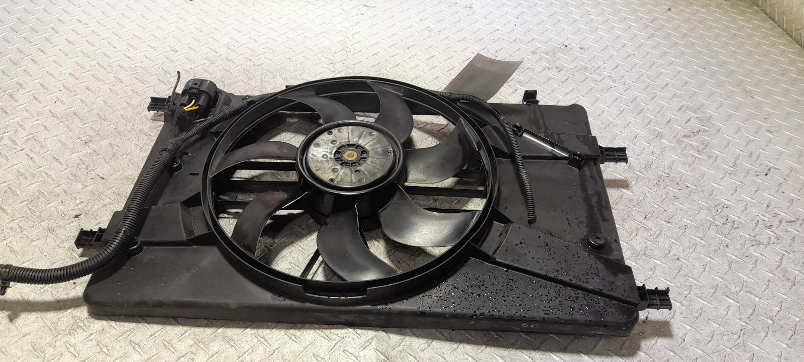 View Auto part Fan Holden Cruze 2014