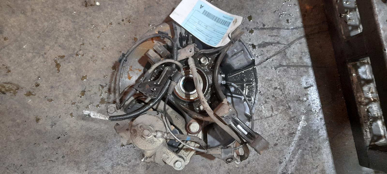 View Auto part Left Front Hub Assembly Kia Seltos 2019