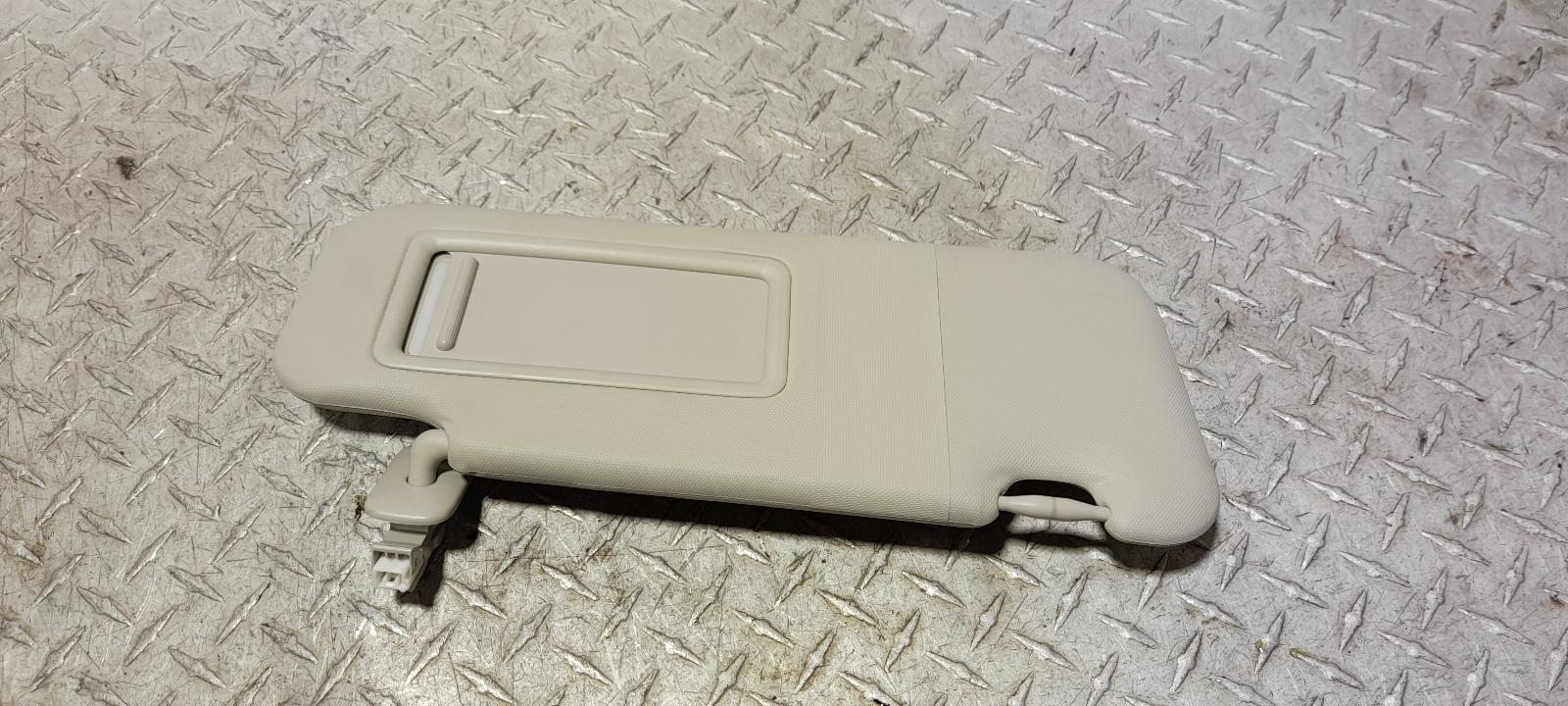 View Auto part Sunvisor Mazda 3 2018