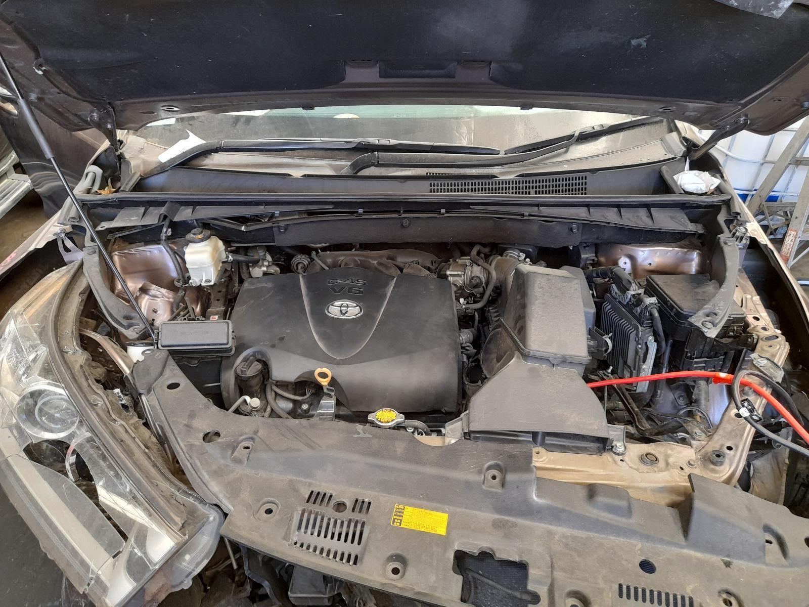 View Auto part Engine Toyota Kluger 2017