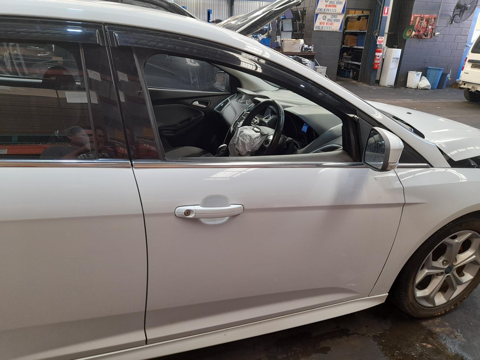 View Auto part Right Front Door Ford Focus 2014