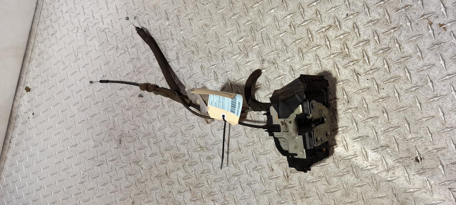 View Auto part Door/Boot/Gate Lock Nissan Dualis 2012