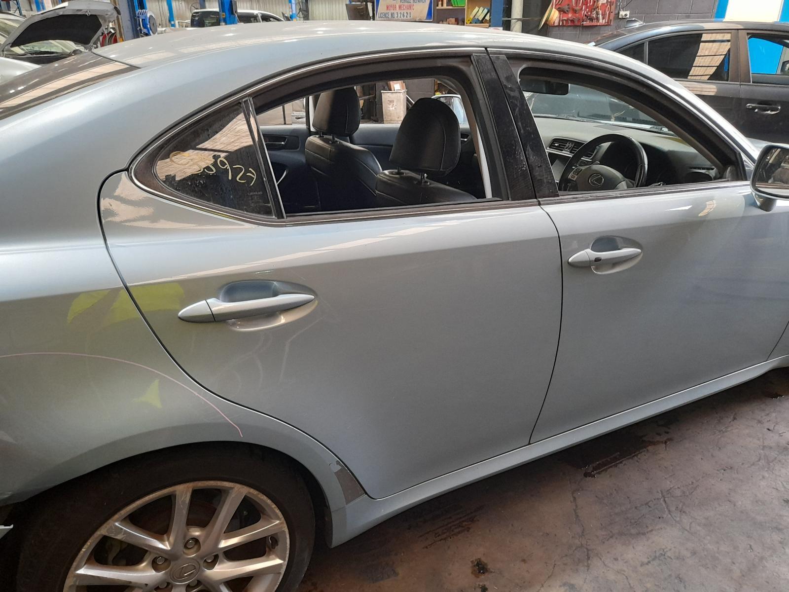 View Auto part Right Rear Door Sliding Lexus Is250/is250c 2011