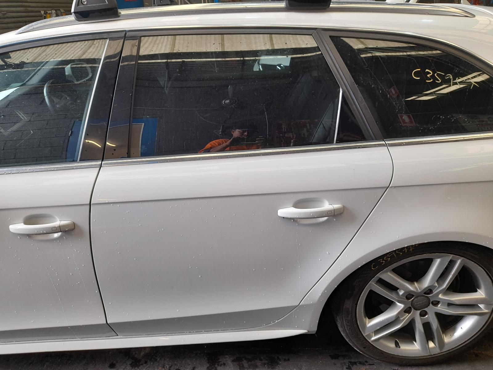 View Auto part Left Rear Door/Sliding Audi A4 2011