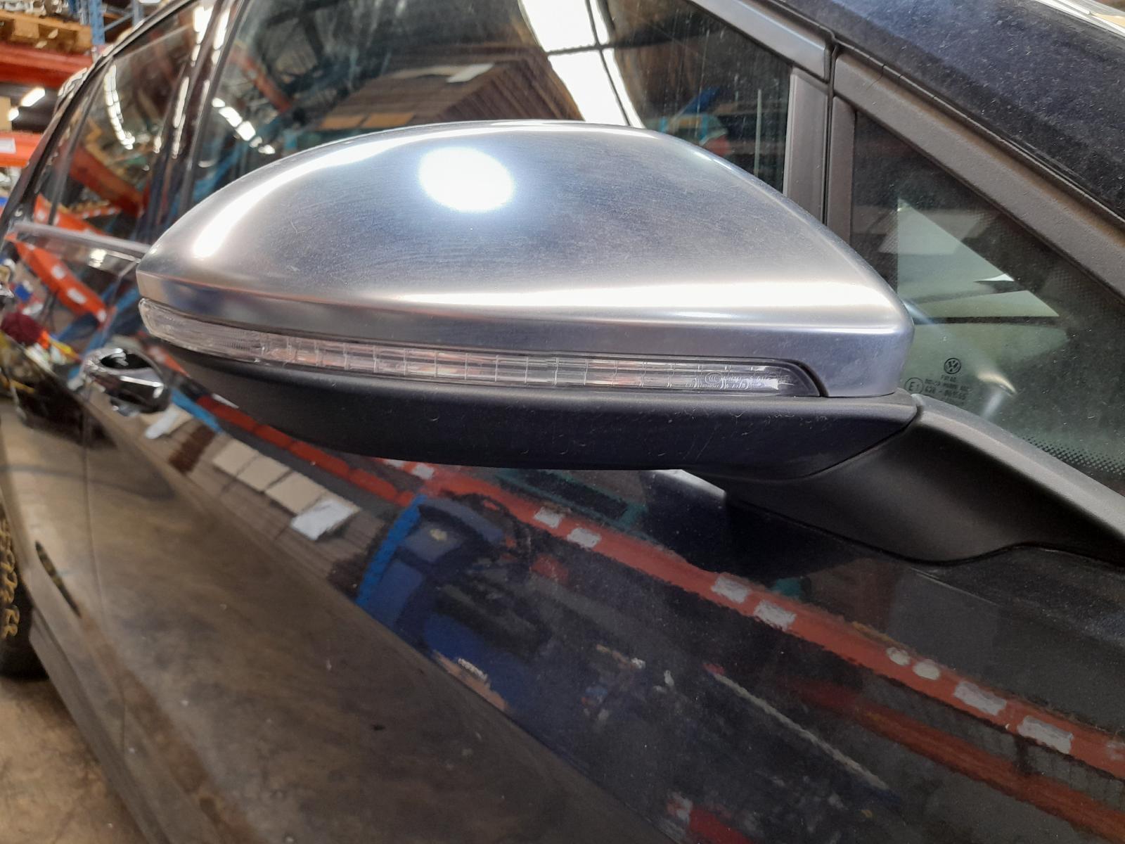 View Auto part Right Door Mirror Volkswagen Golf 2015