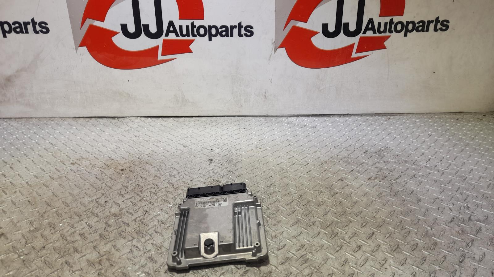 View Auto part Ecu Volkswagen Transporter 2014