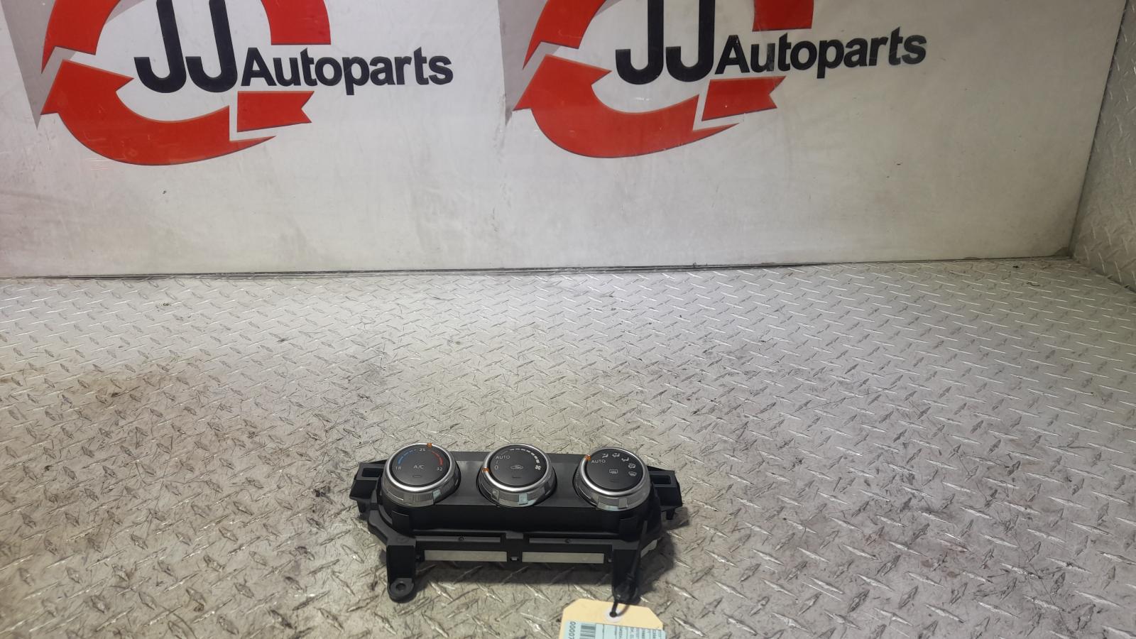 View Auto part Heater/Ac Controls Mazda Cx3 2015