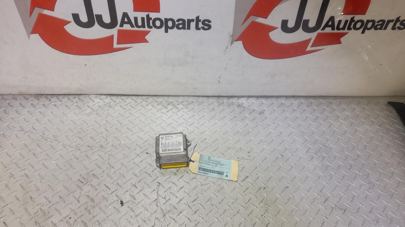 View Auto part Airbag Module/Sensor Volkswagen Golf 2012