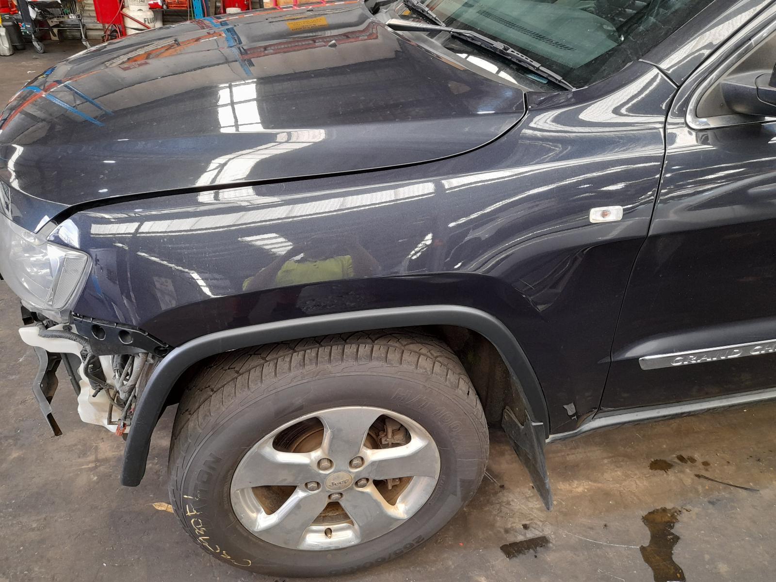 View Auto part Left Guard Jeep Grandcherokee 2012