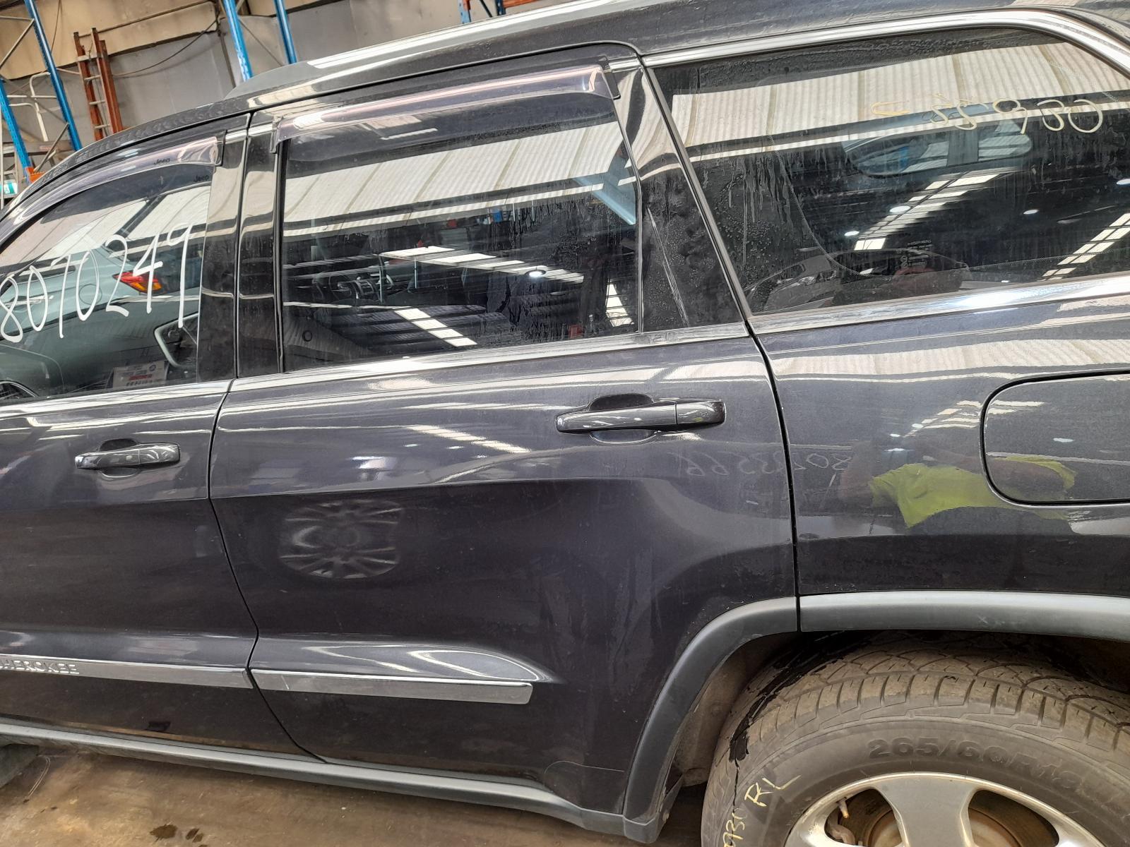 View Auto part Left Rear Door/Sliding Jeep Grandcherokee 2012