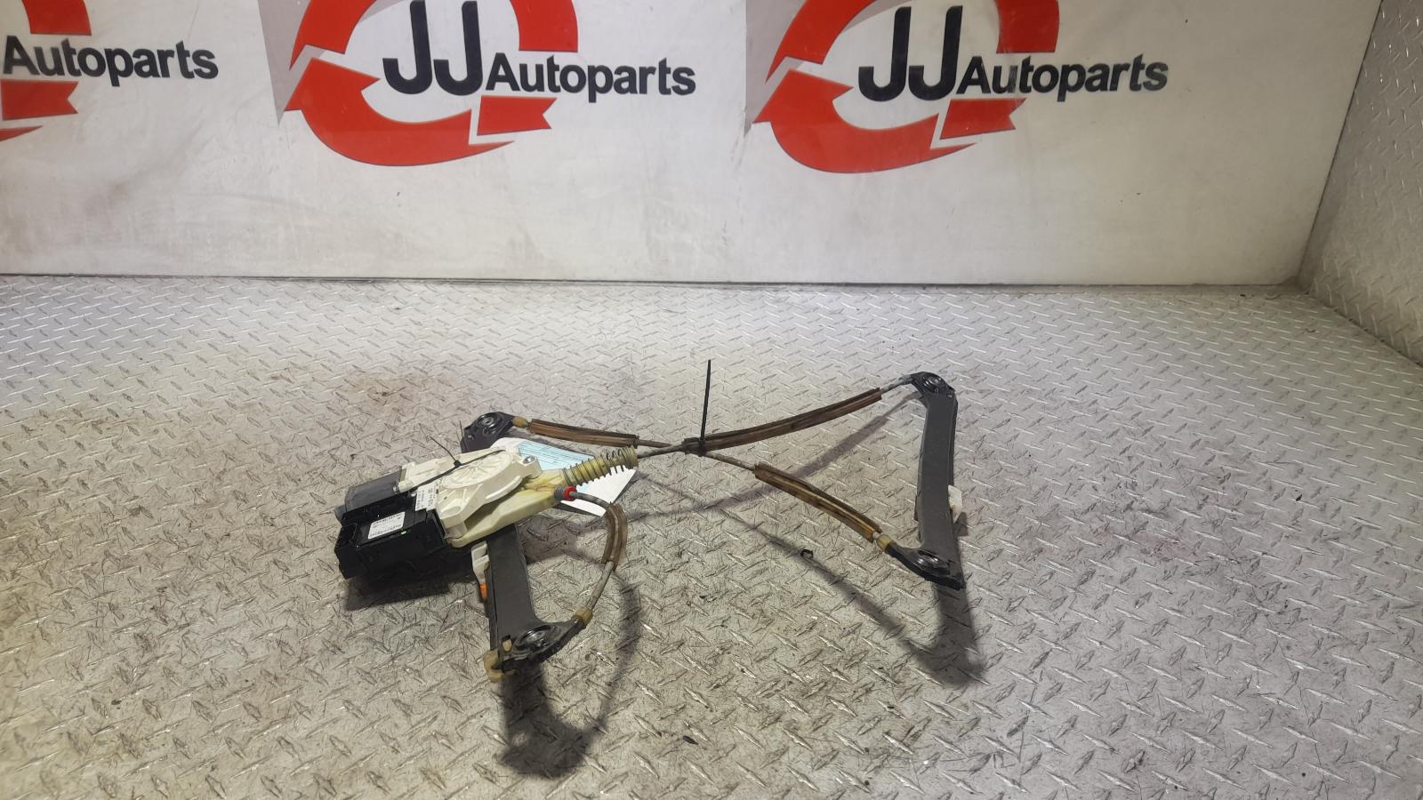 View Auto part Right Front Window Reg/Motor Audi A3 2011