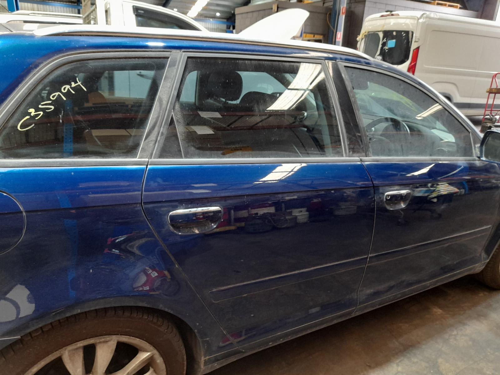 View Auto part Right Rear Door Sliding Audi A3 2011