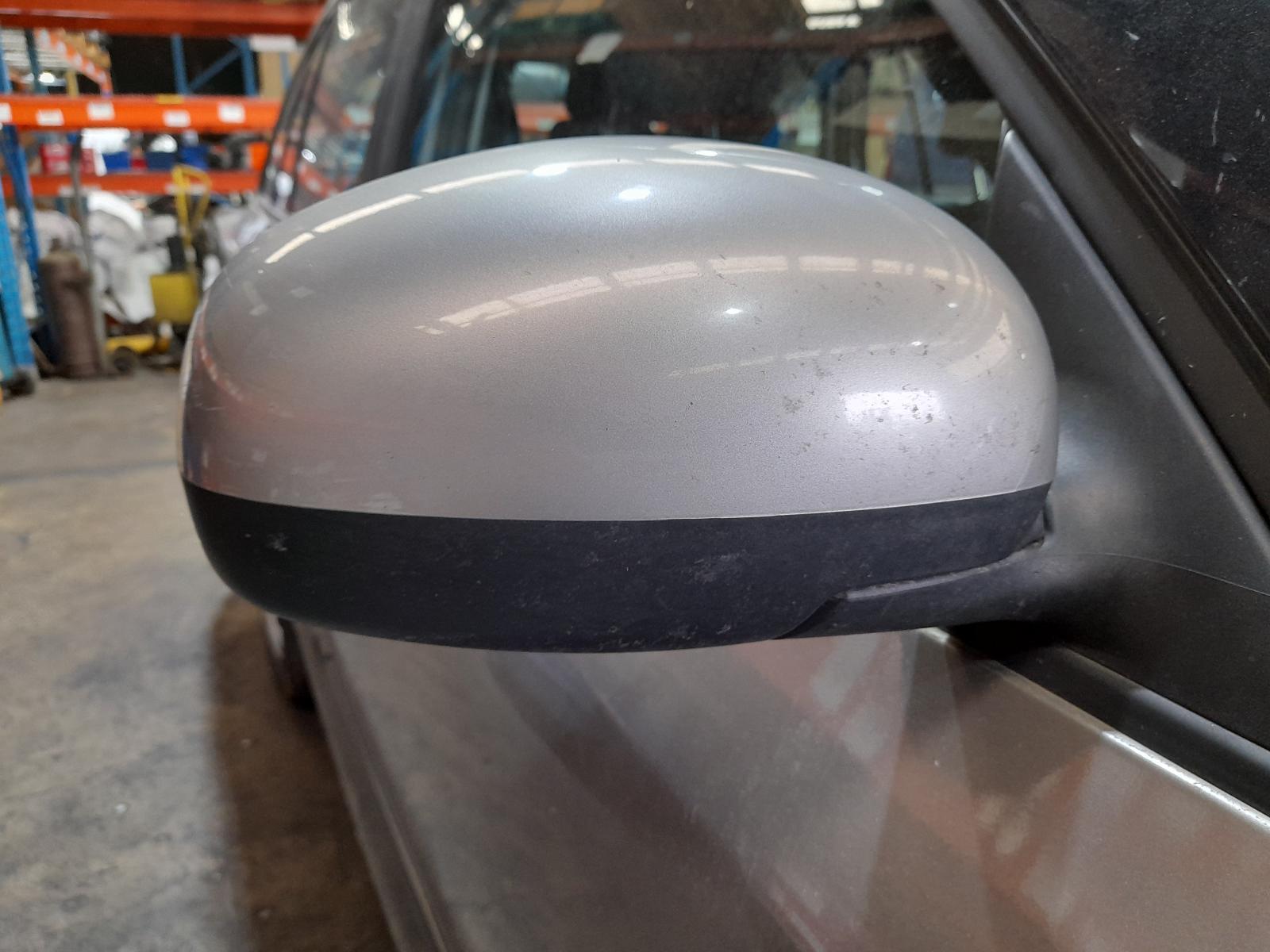 View Auto part Right Door Mirror Skoda Fabia 2012