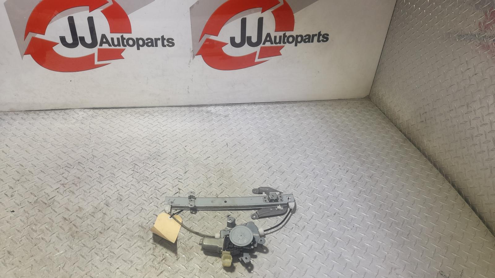View Auto part Right Rear Wnd Reg/Motor Nissan Xtrail 2011