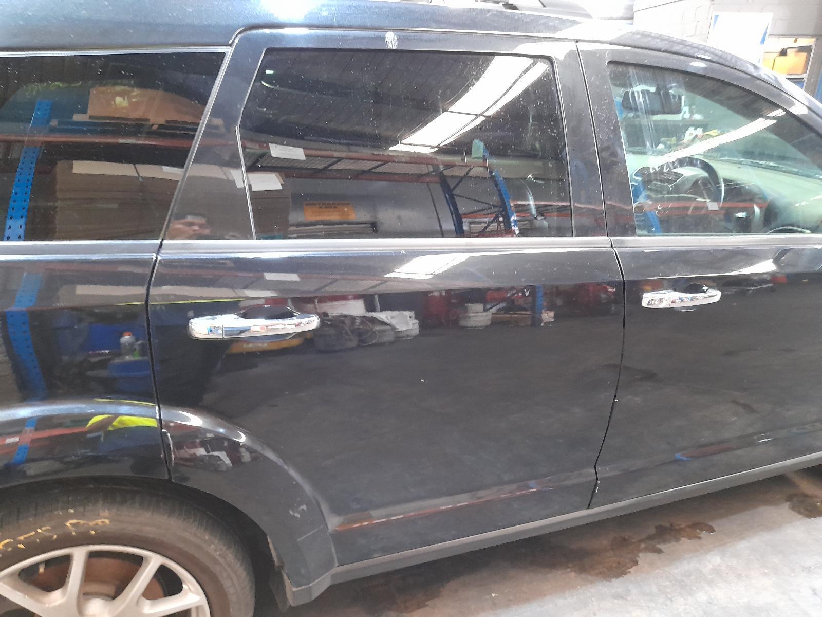 View Auto part Right Rear Door Sliding Dodge Journey 2013