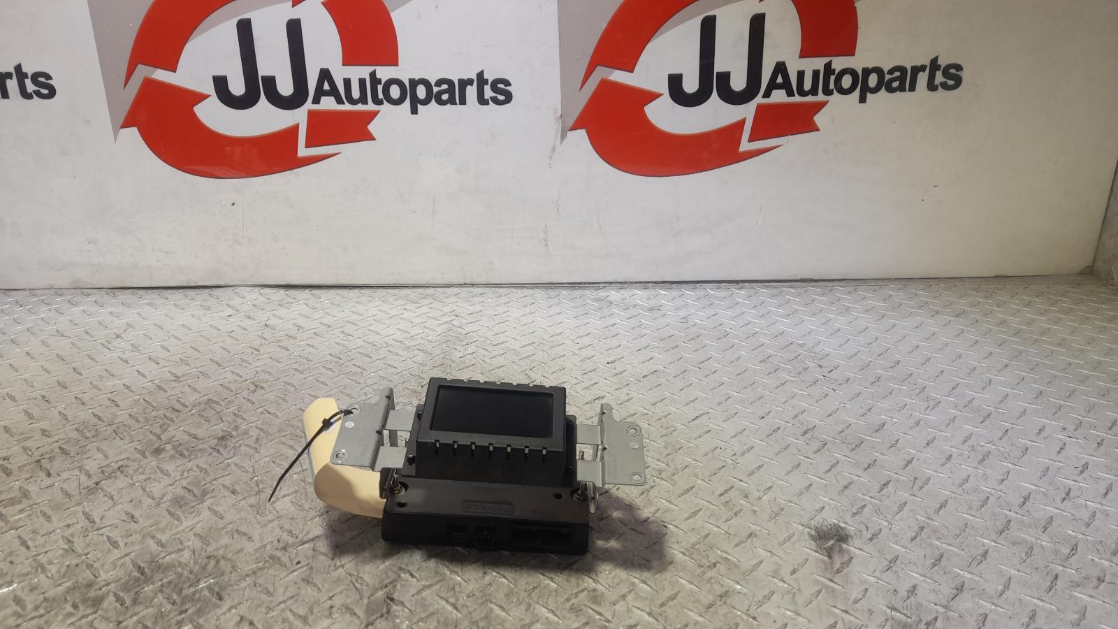 View Auto part Radio/Cd/Dvd/Sat/Tv Ford Everest 2015