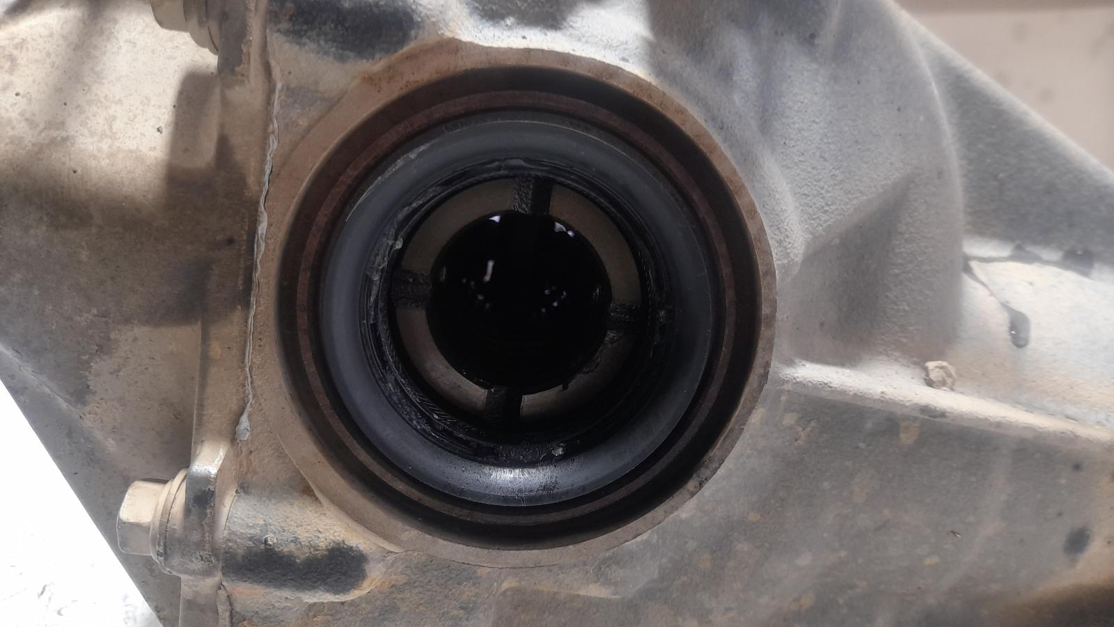 View Auto part Differential Centre Mitsubishi Pajero 2017