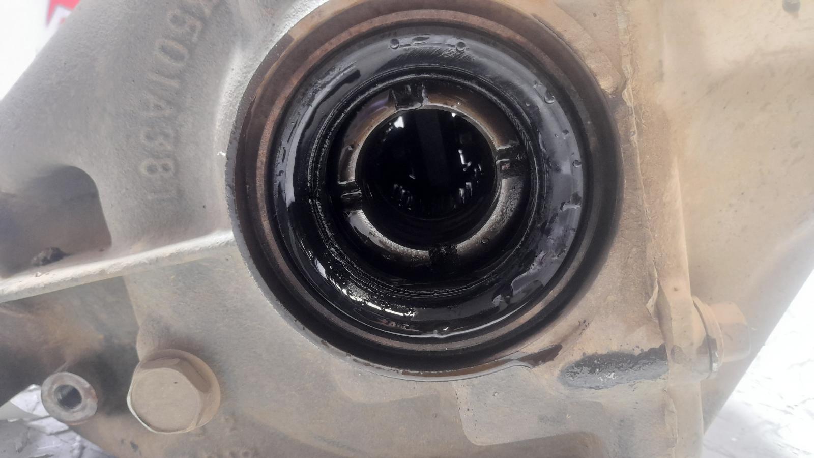 View Auto part Differential Centre Mitsubishi Pajero 2017