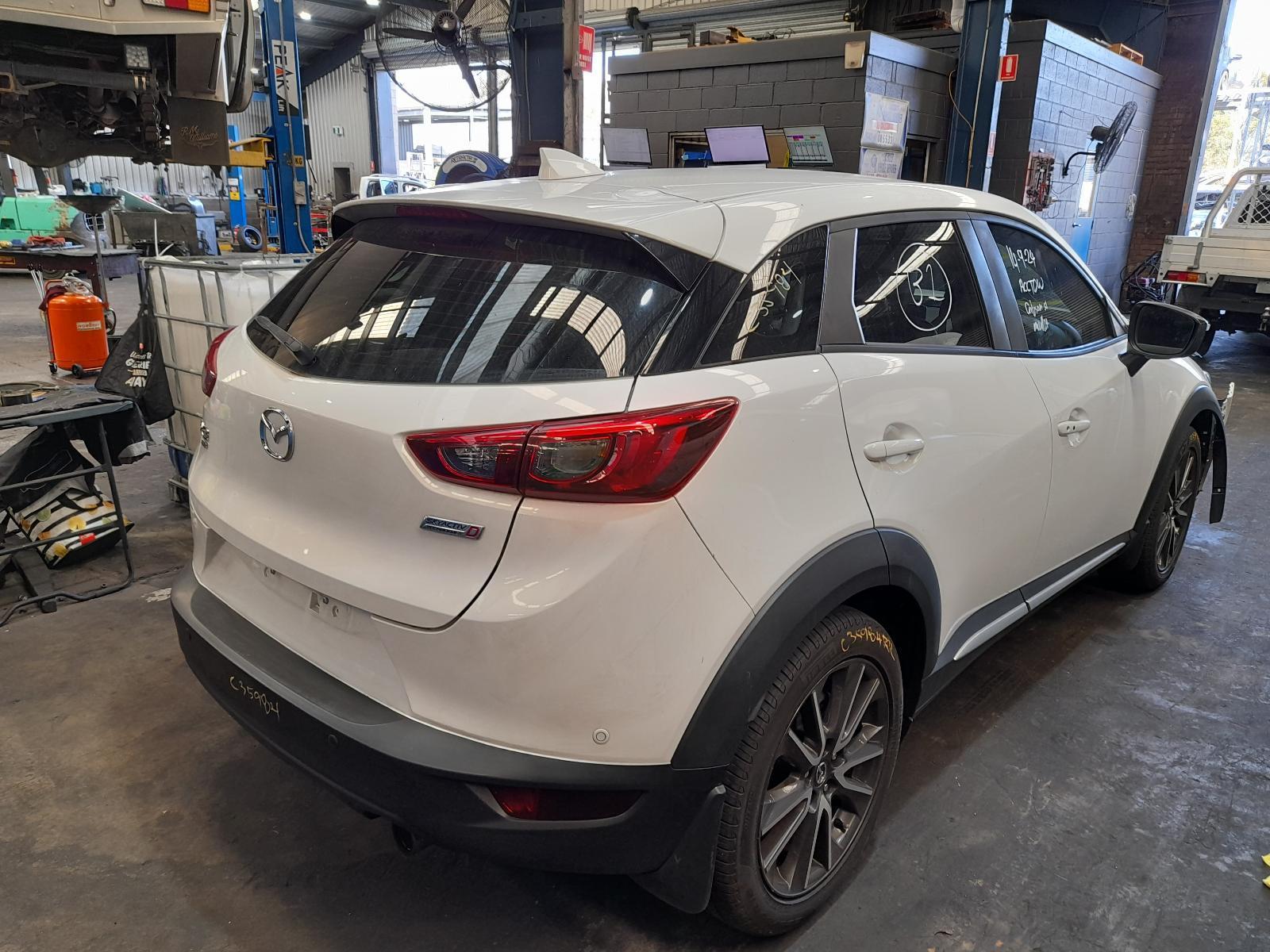 View Auto part Trans/Gearbox Mazda Cx3 2015