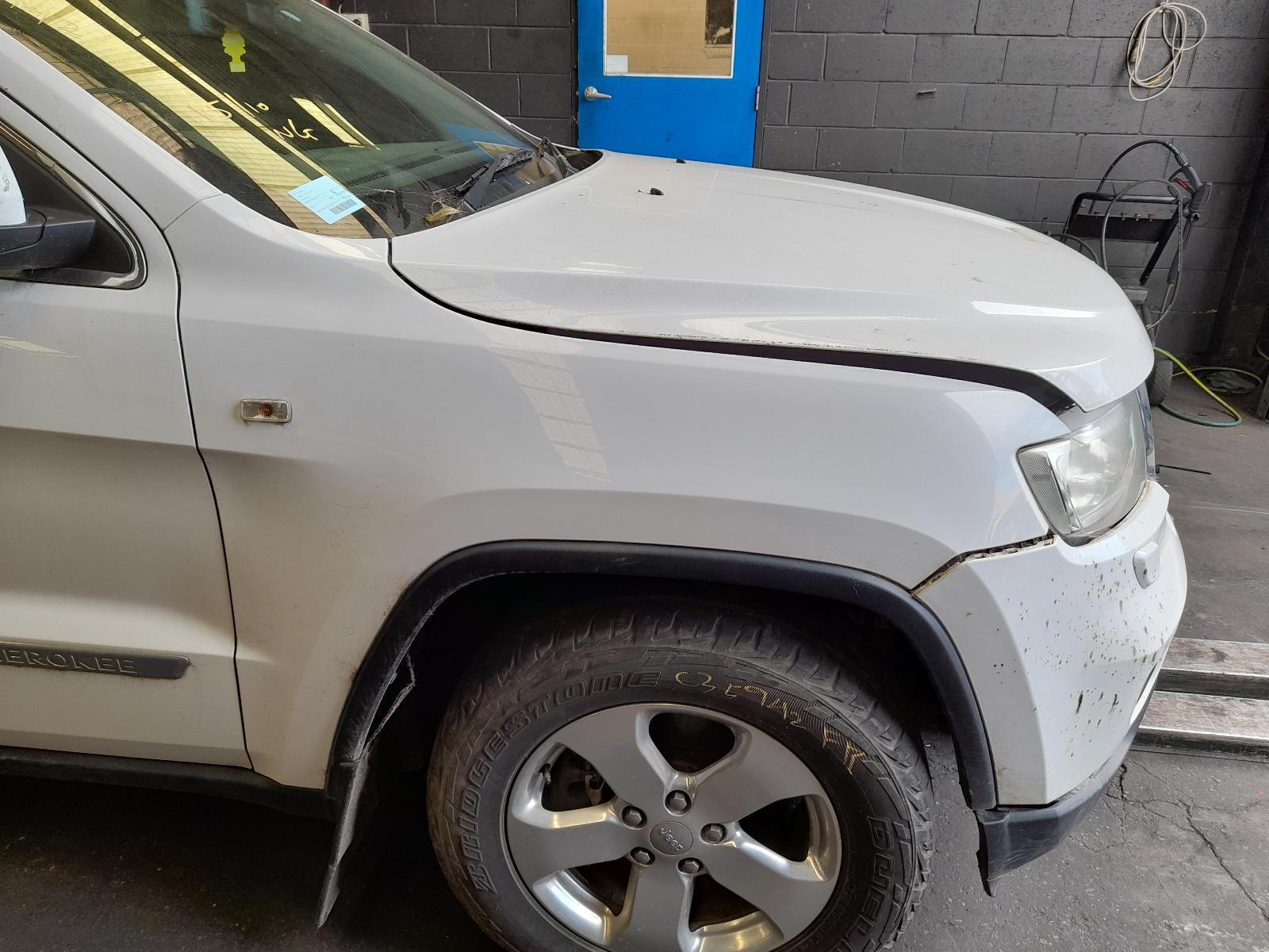 View Auto part Right Guard Jeep Grandcherokee 2012