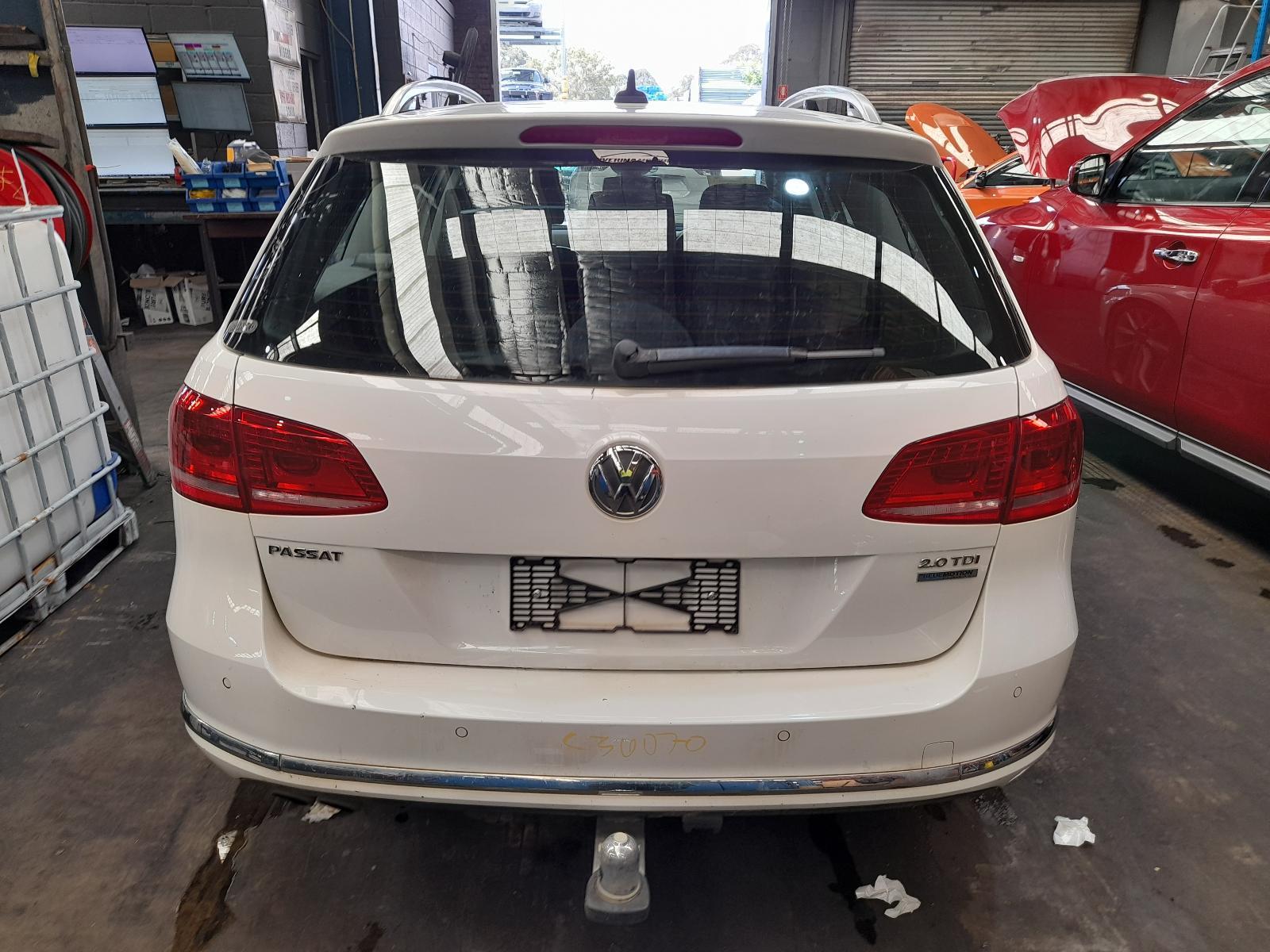 View Auto part Bootlid/Tailgate Volkswagen Passat 2012